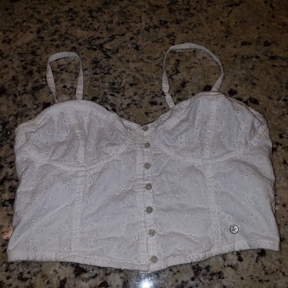 Abercrombie & Fitch  crop top